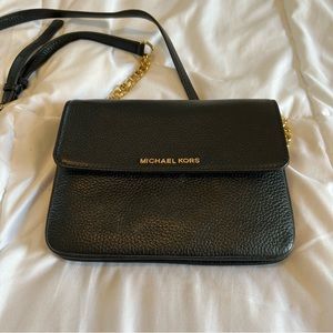 Micheal kors black crossbody bag